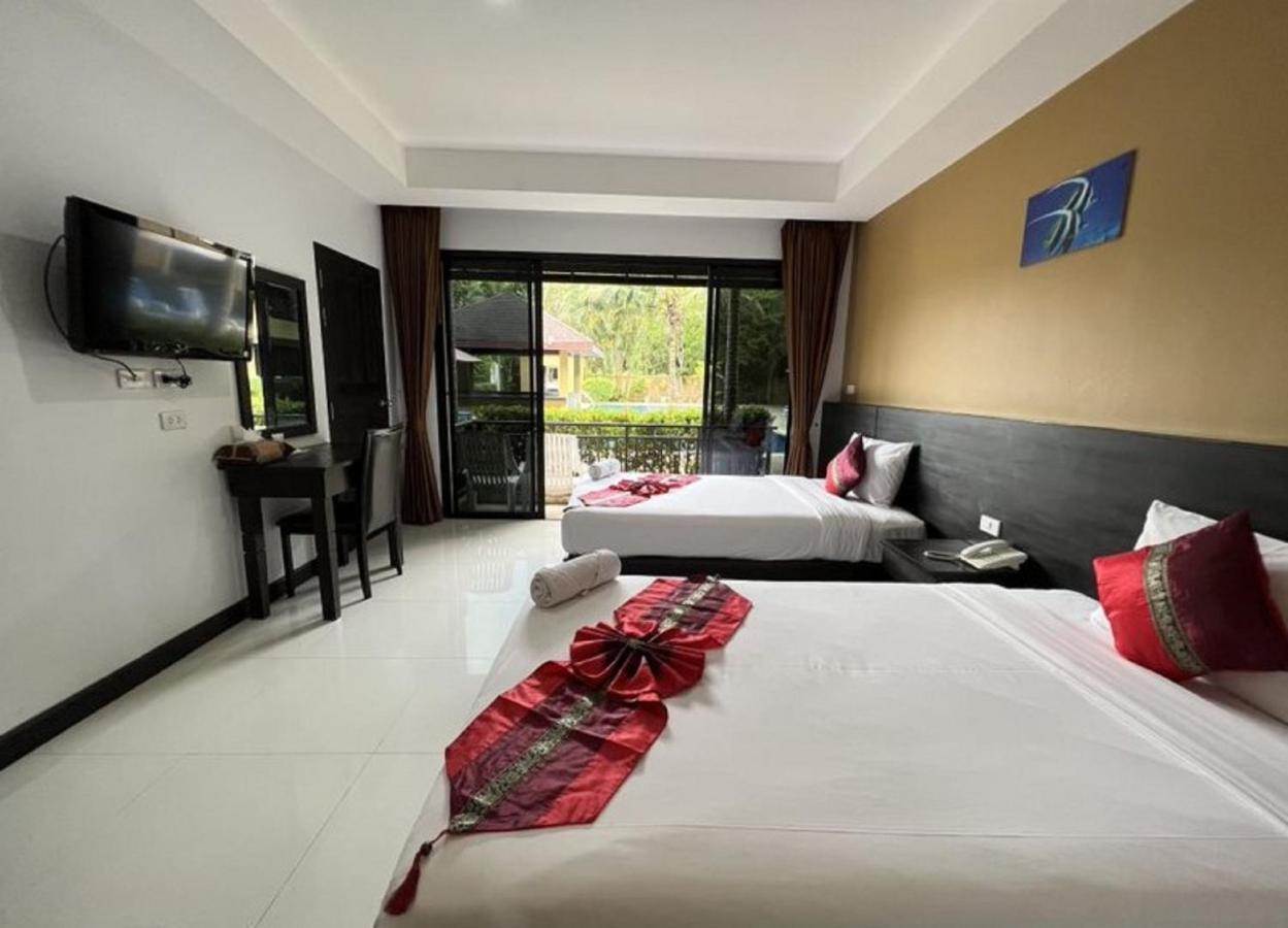 Naiyang Beach Hotel Sha Plus Phuket Kültér fotó