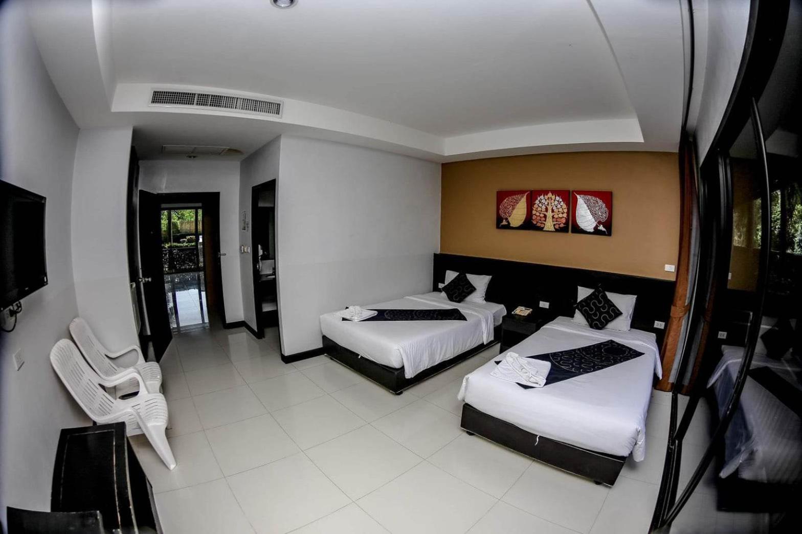 Naiyang Beach Hotel Sha Plus Phuket Kültér fotó