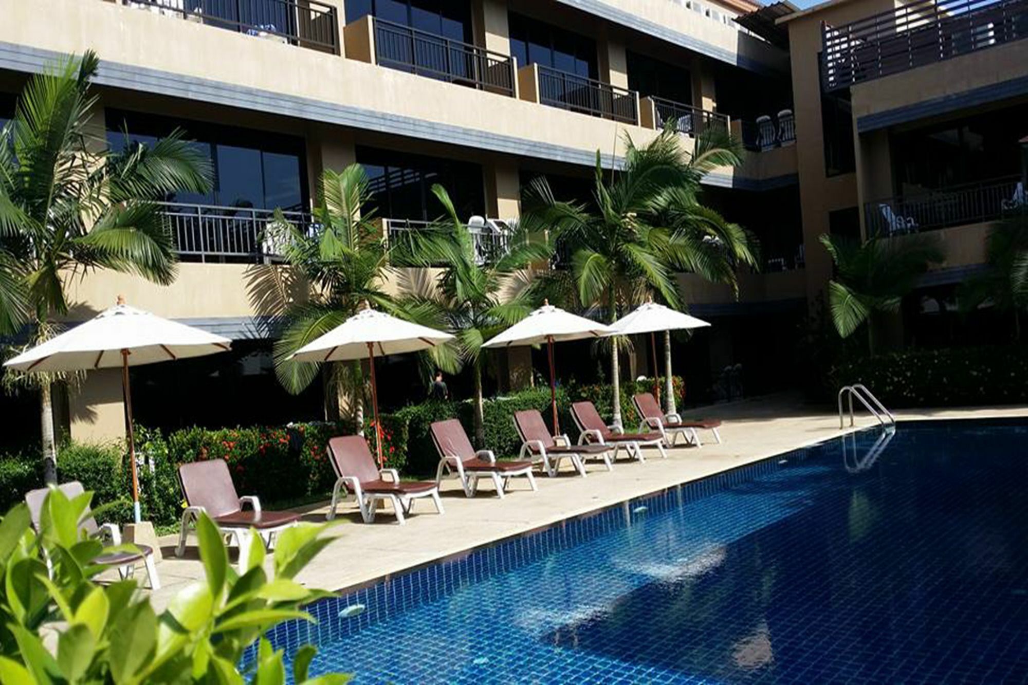 Naiyang Beach Hotel Sha Plus Phuket Kültér fotó